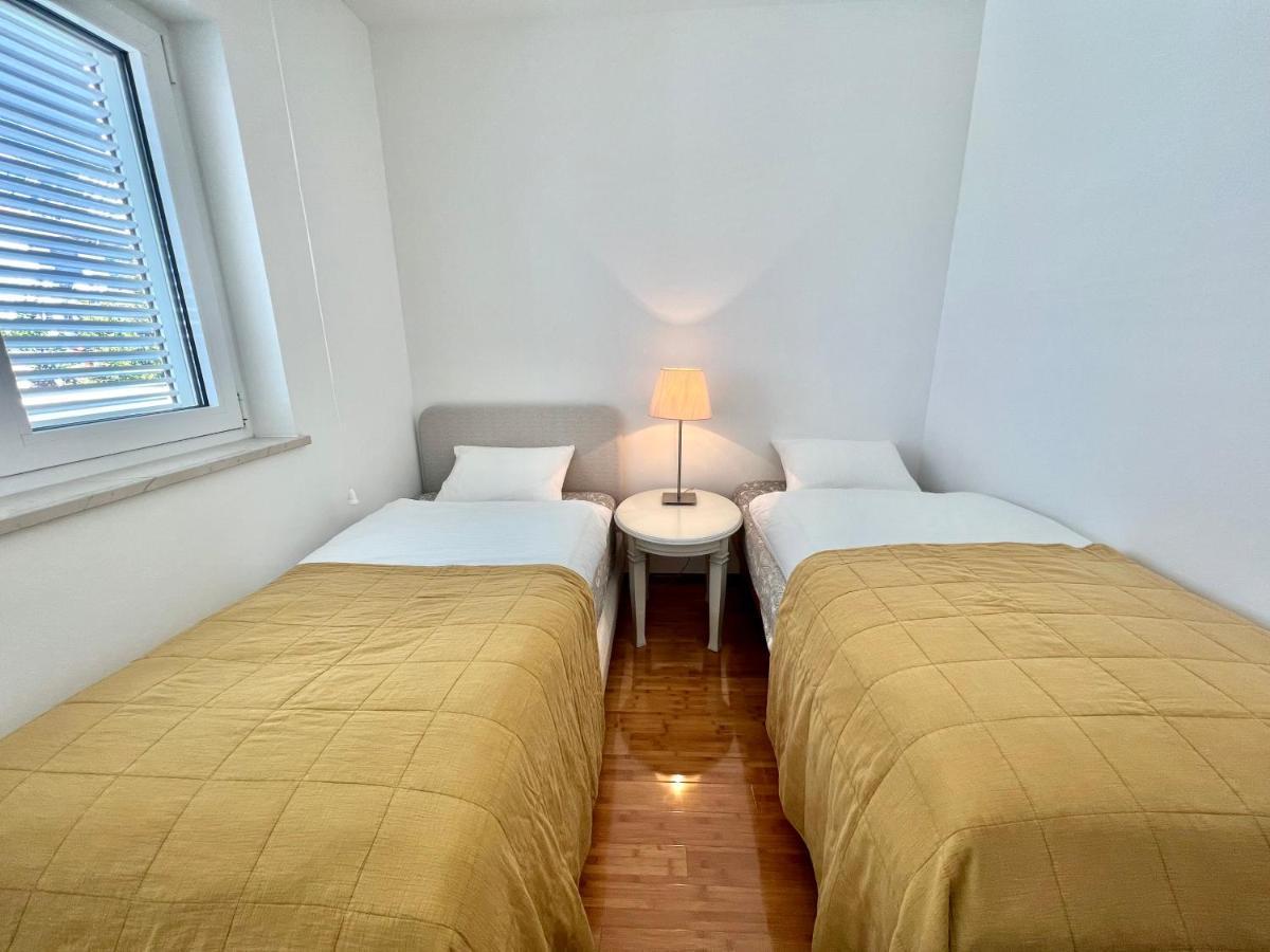 Apartment Golden View Dramalj Exterior photo