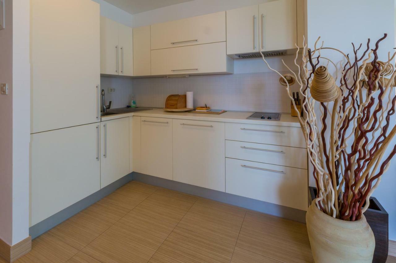 Apartment Golden View Dramalj Exterior photo